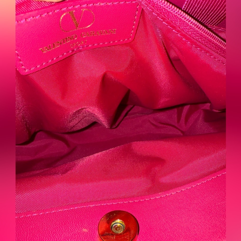 Authentic Valentino Garavani Sport Vibrant Pink Bag in Pristine Condition - Picture 10 of 15